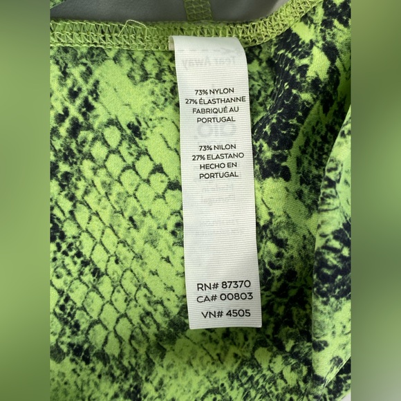 Alo high waist Vapor legging snakeskin green Large EUC - Picture 15 of 16